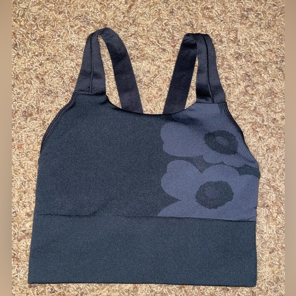 𝅺ADIDAS Marimekko sports bra Like new size small
